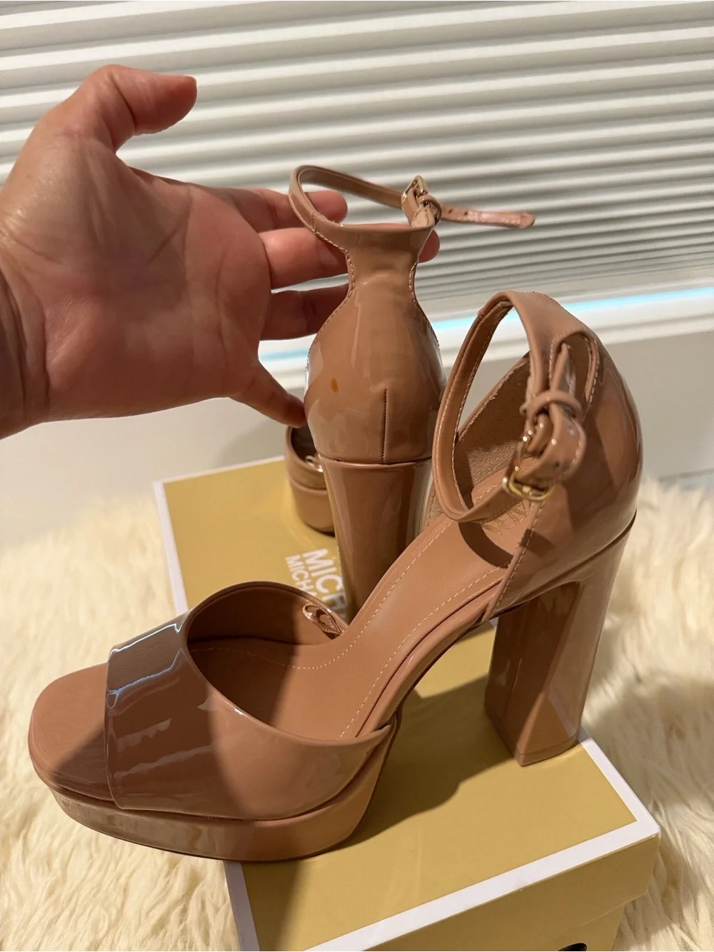 🤎 Zara Patent Platform Heels – Nude – Size 36